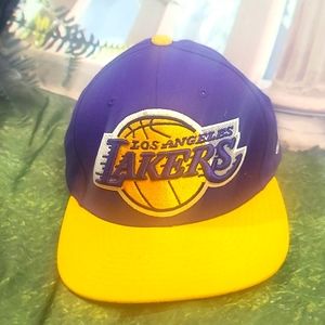 LA Lakers NBA vintage hat, EUC